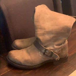 Frye boots, excellent condition!
